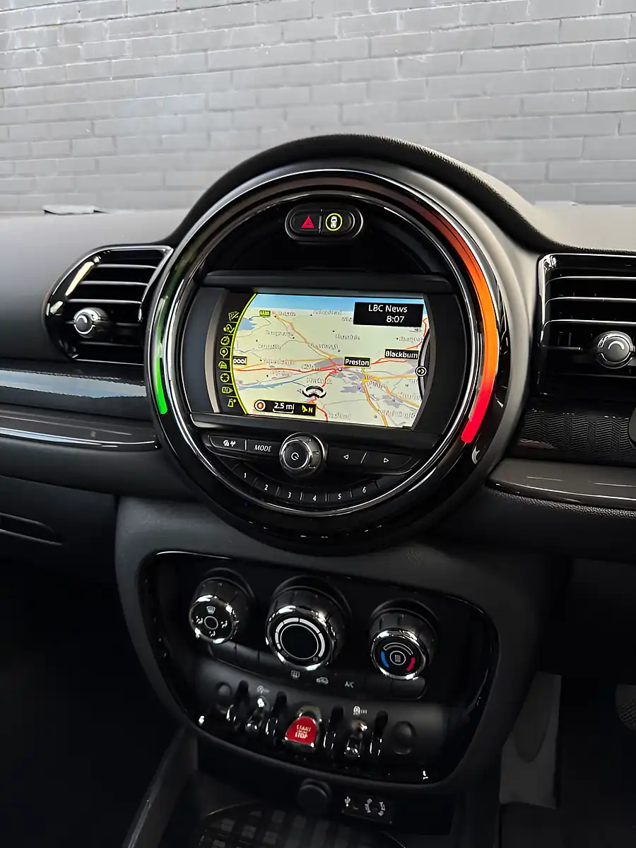 Used 2016 MINI Clubman Cooper British Racing Green - Interior and Exterior details 20