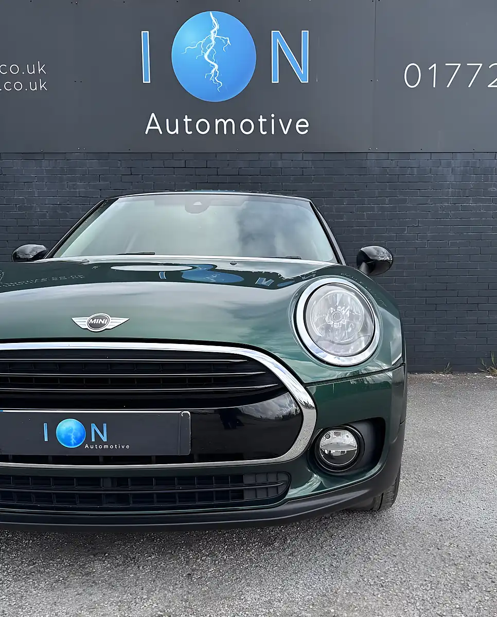 Used 2016 MINI Clubman Cooper British Racing Green - Interior and Exterior details 4