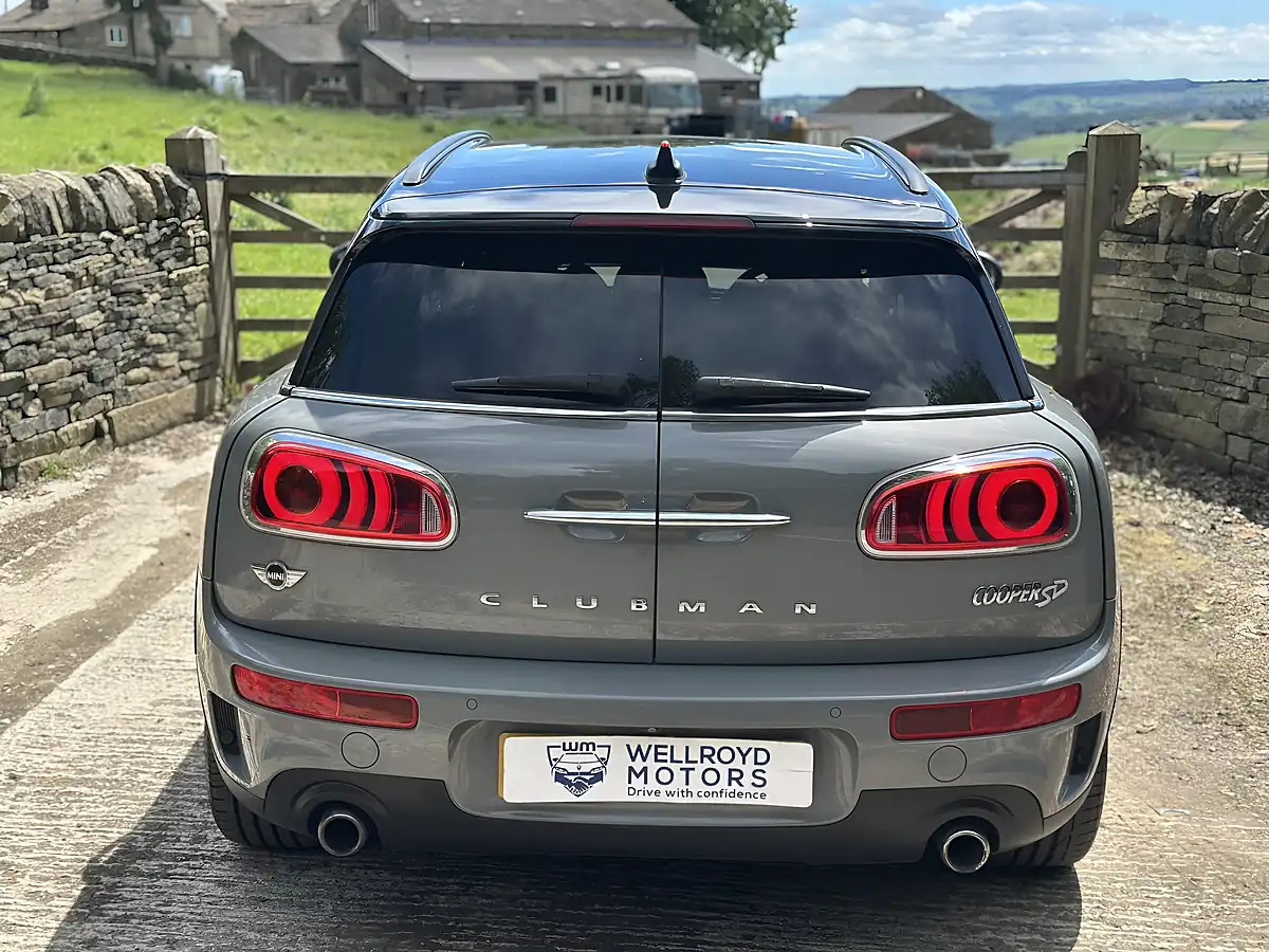 Used 2016 MINI Clubman Cooper Grey - Interior and Exterior details 11