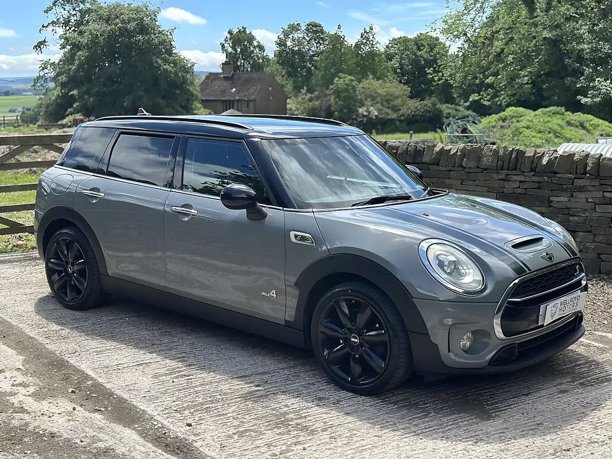 Used 2016 MINI Clubman Cooper Grey - Interior and Exterior details 3