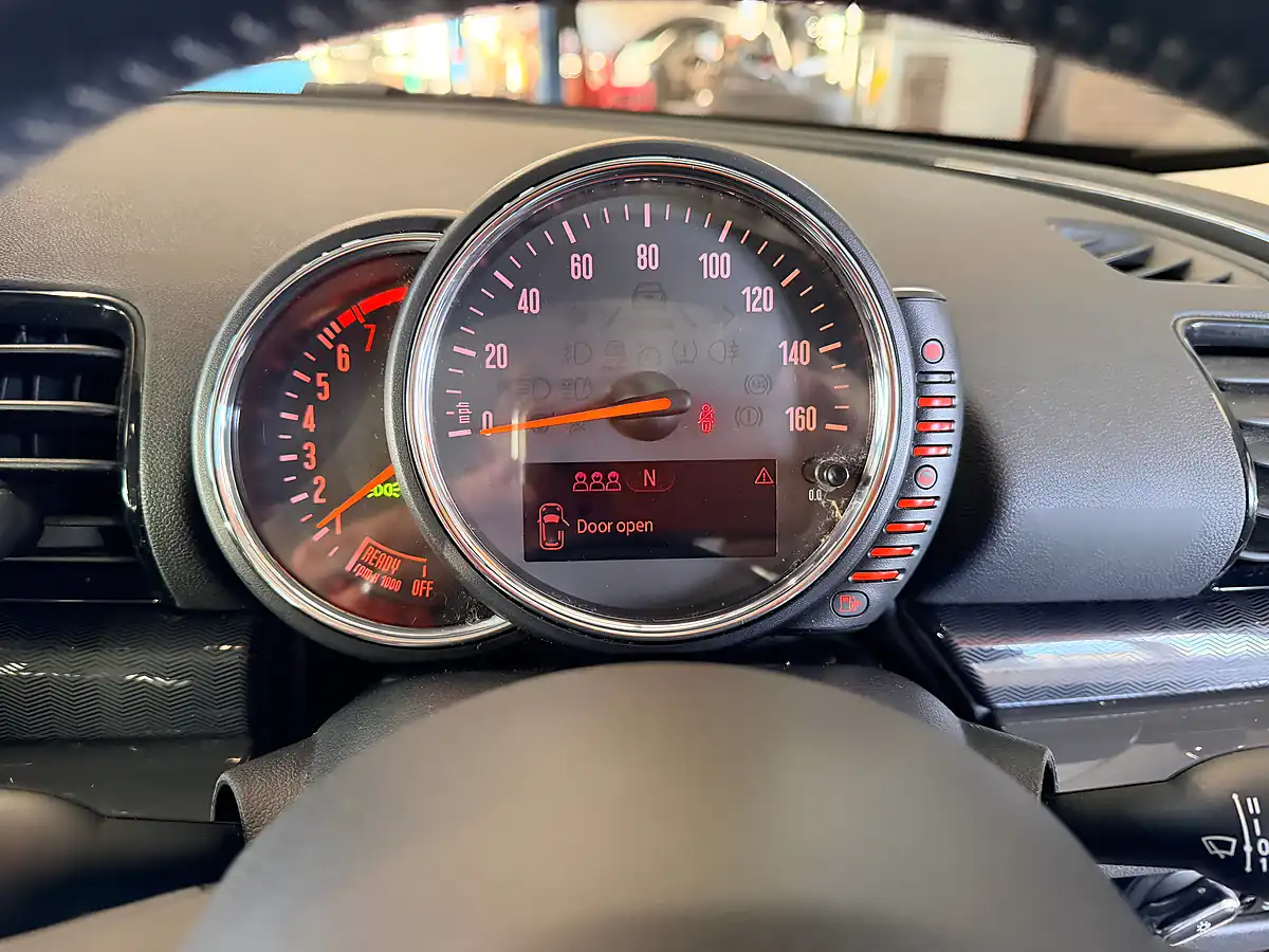 Used 2016 MINI Clubman Cooper Grey - Interior and Exterior details 15