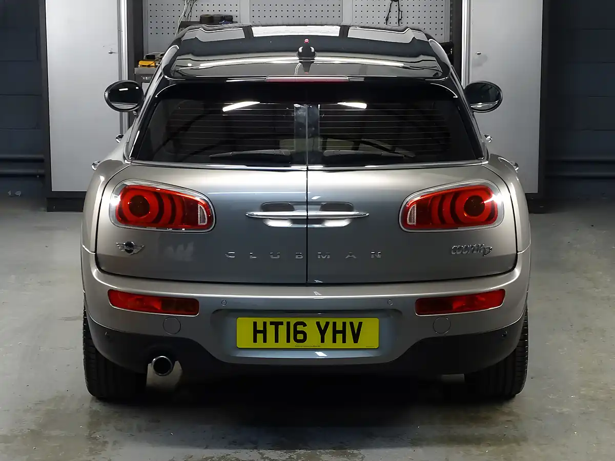 Used 2016 MINI Clubman Cooper Melting Silver Metallic - Interior and Exterior details 11
