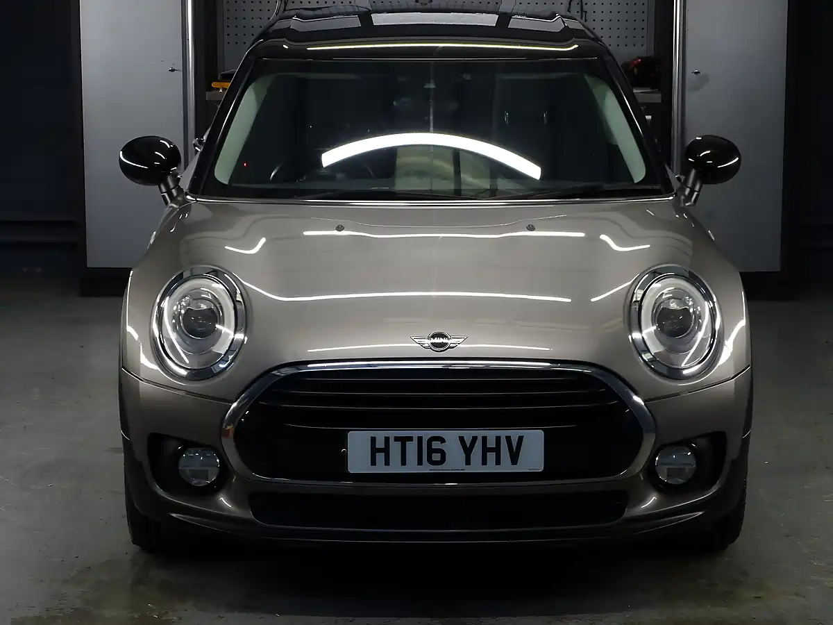 Used 2016 MINI Clubman Cooper Melting Silver Metallic - Interior and Exterior details 8