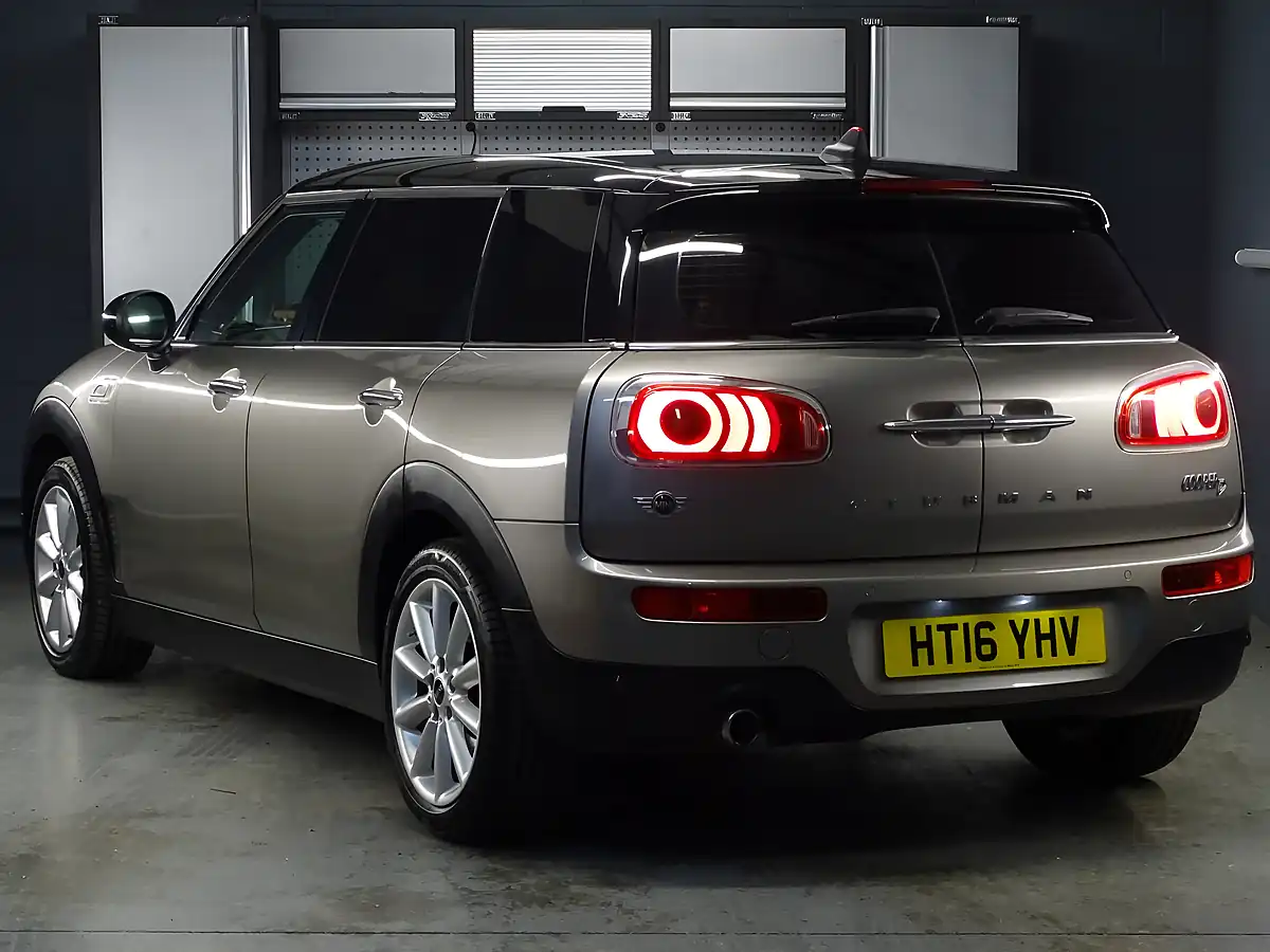 Used 2016 MINI Clubman Cooper Melting Silver Metallic - Interior and Exterior details 9