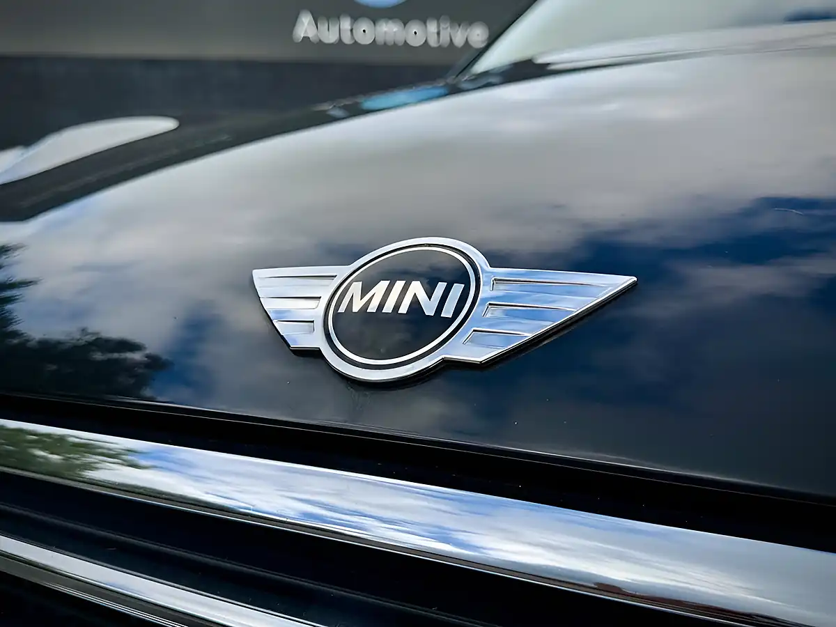 Used 2016 MINI Clubman Cooper Midnight Black - Interior and Exterior details 6