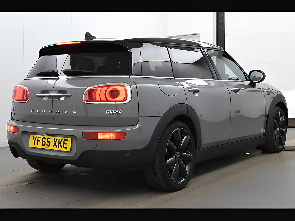 Used 2016 MINI Clubman Cooper Moonwlak Grey - Interior and Exterior details 15