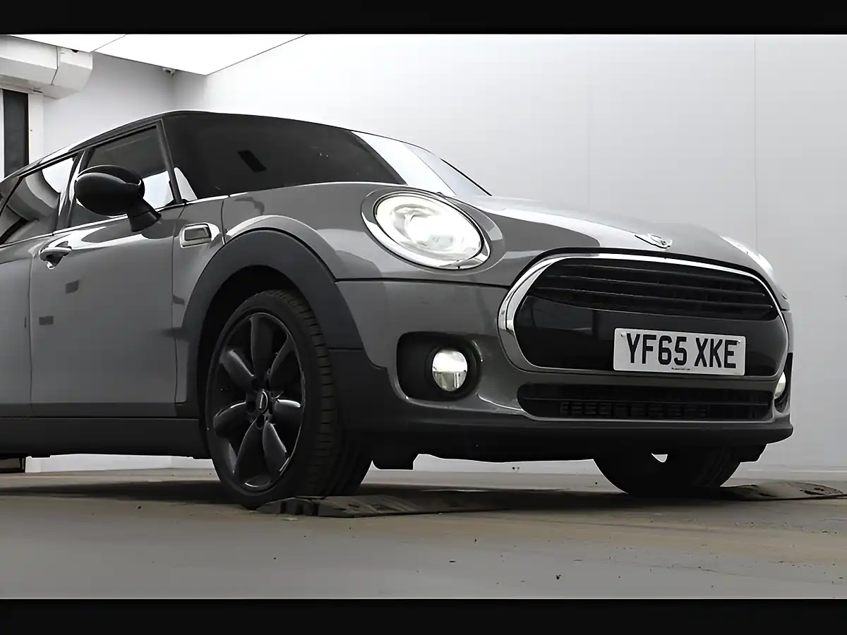 Used 2016 MINI Clubman Cooper Moonwlak Grey - Interior and Exterior details 2