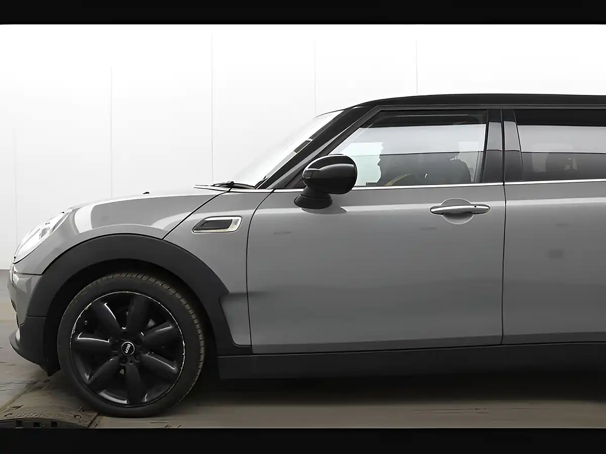 Used 2016 MINI Clubman Cooper Moonwlak Grey - Interior and Exterior details 7