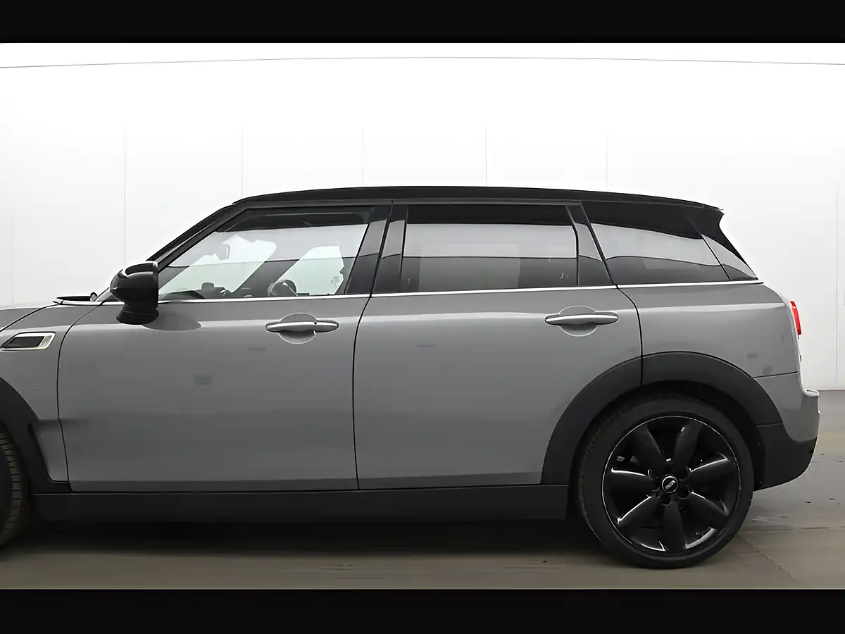 Used 2016 MINI Clubman Cooper Moonwlak Grey - Interior and Exterior details 8