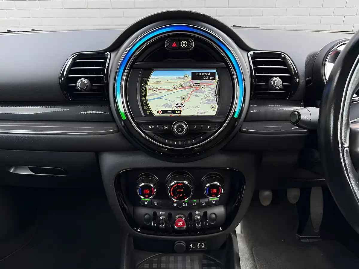 Used 2016 MINI Clubman Cooper Pepper White - Interior and Exterior details 13