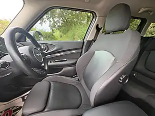 Used 2016 MINI Clubman Cooper Red - Interior and Exterior details 10