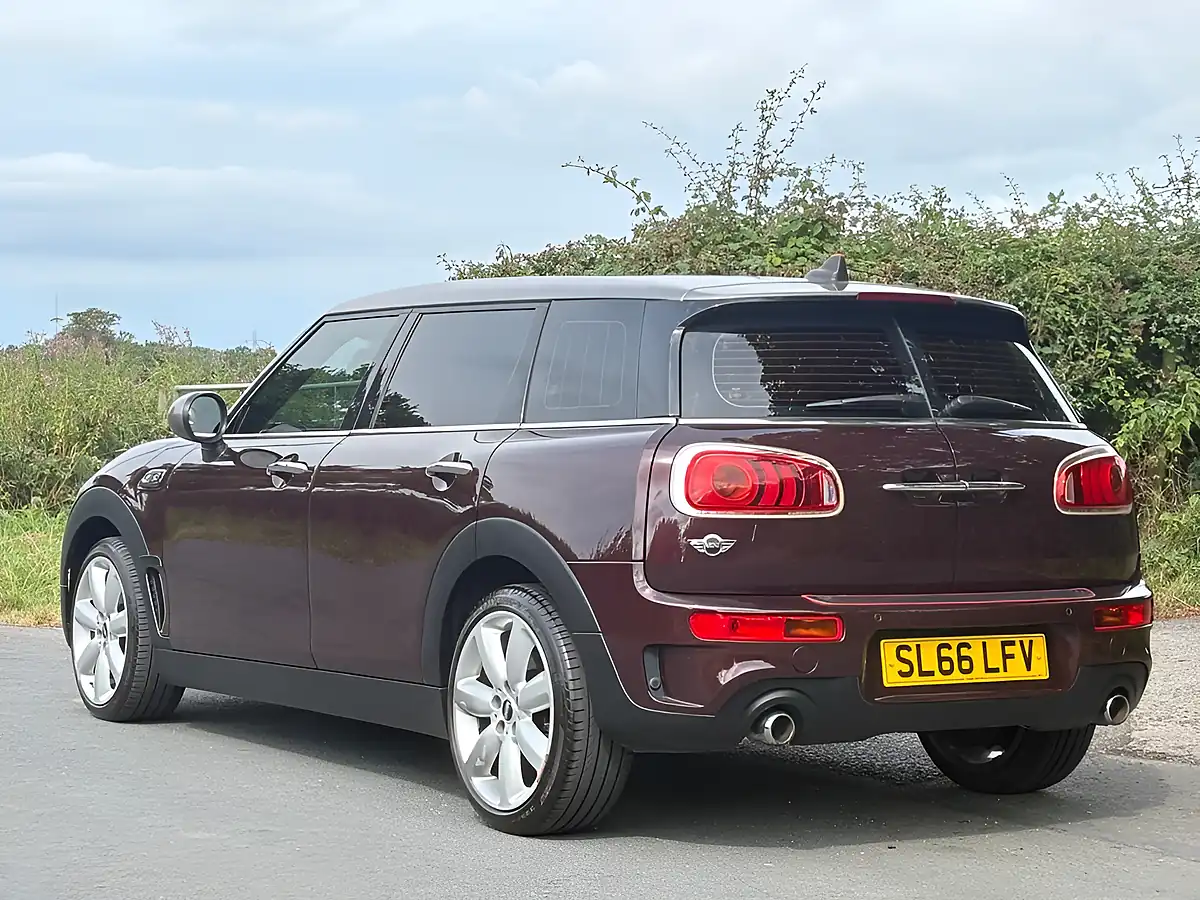 Used 2016 MINI Clubman Cooper Red - Interior and Exterior details 6