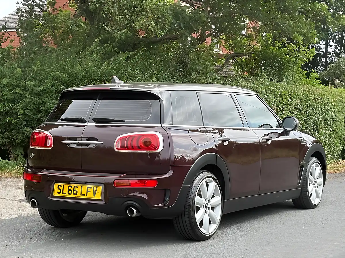 Used 2016 MINI Clubman Cooper Red - Interior and Exterior details 8