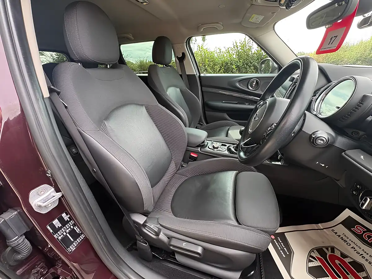 Used 2016 MINI Clubman Cooper Red - Interior and Exterior details 9