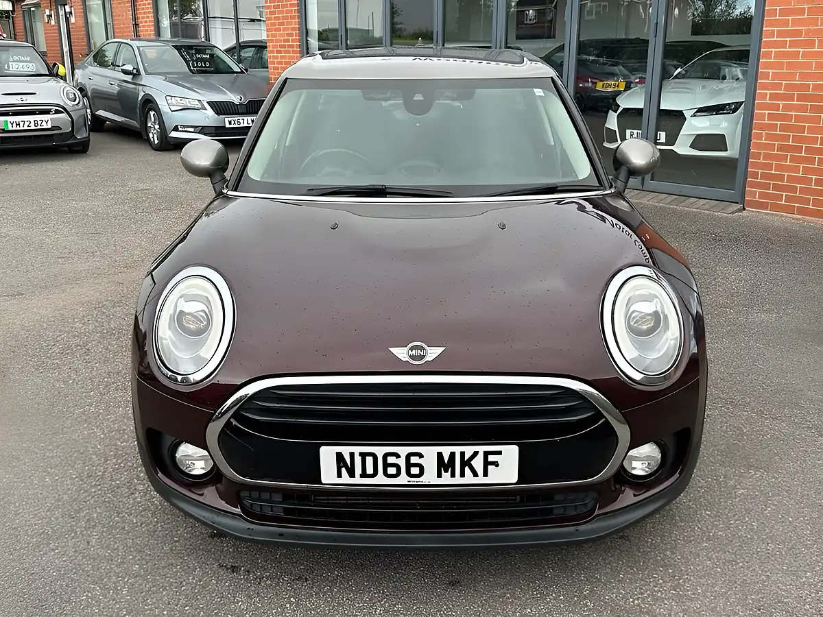 Used 2016 MINI Clubman Cooper Red - Interior and Exterior details 2