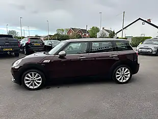 Used 2016 MINI Clubman Cooper Red - Interior and Exterior details 4