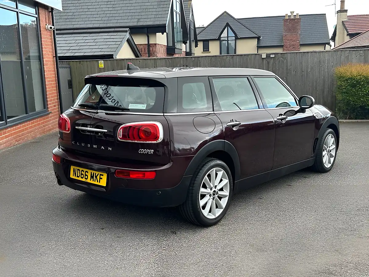 Used 2016 MINI Clubman Cooper Red - Interior and Exterior details 7