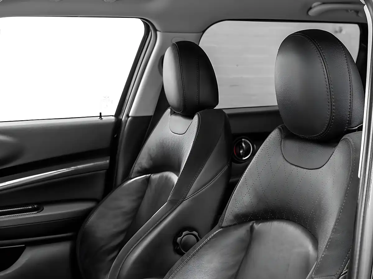 Used 2016 MINI Clubman Cooper S Midnight Black - Interior and Exterior details 12