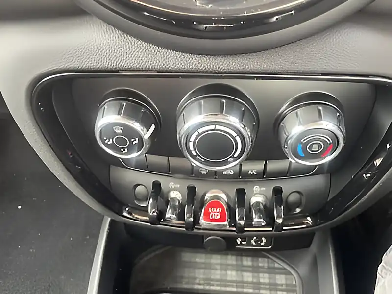 Used 2016 MINI Clubman Cooper Silver - Interior and Exterior details 16