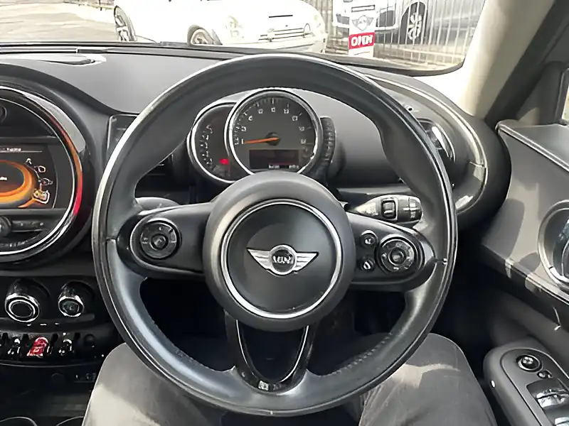 Used 2016 MINI Clubman Cooper Silver - Interior and Exterior details 19