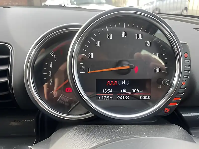 Used 2016 MINI Clubman Cooper Silver - Interior and Exterior details 20
