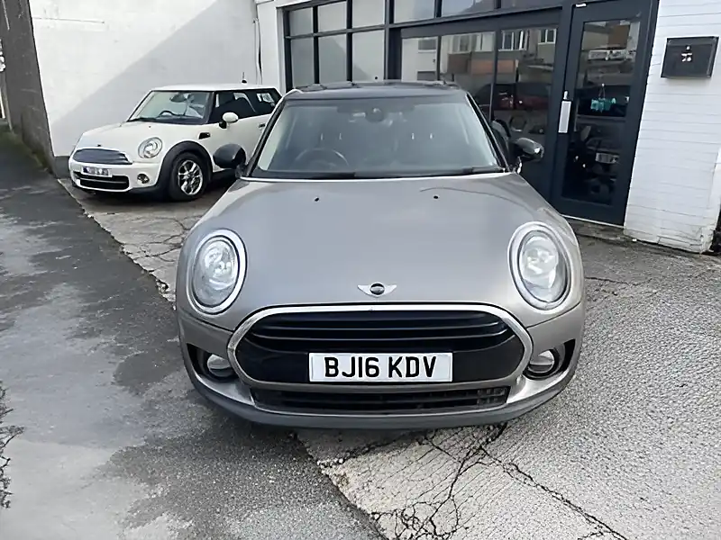 Used 2016 MINI Clubman Cooper Silver - Interior and Exterior details 5