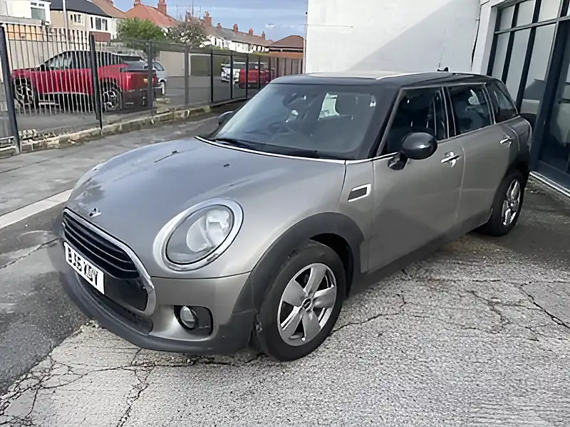 Used 2016 MINI Clubman Cooper Silver - Interior and Exterior details 6
