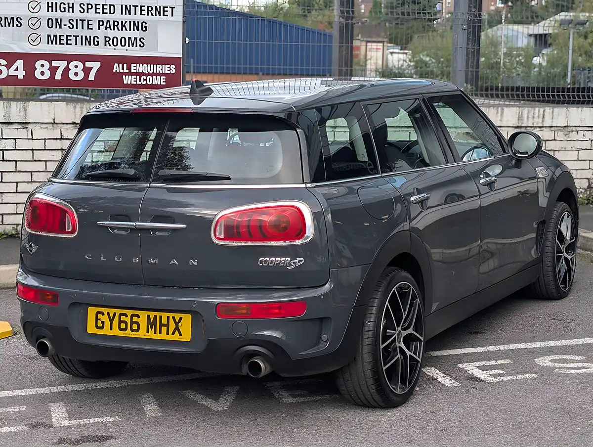 Used 2016 MINI Clubman Cooper Thunder Grey - Interior and Exterior details 10