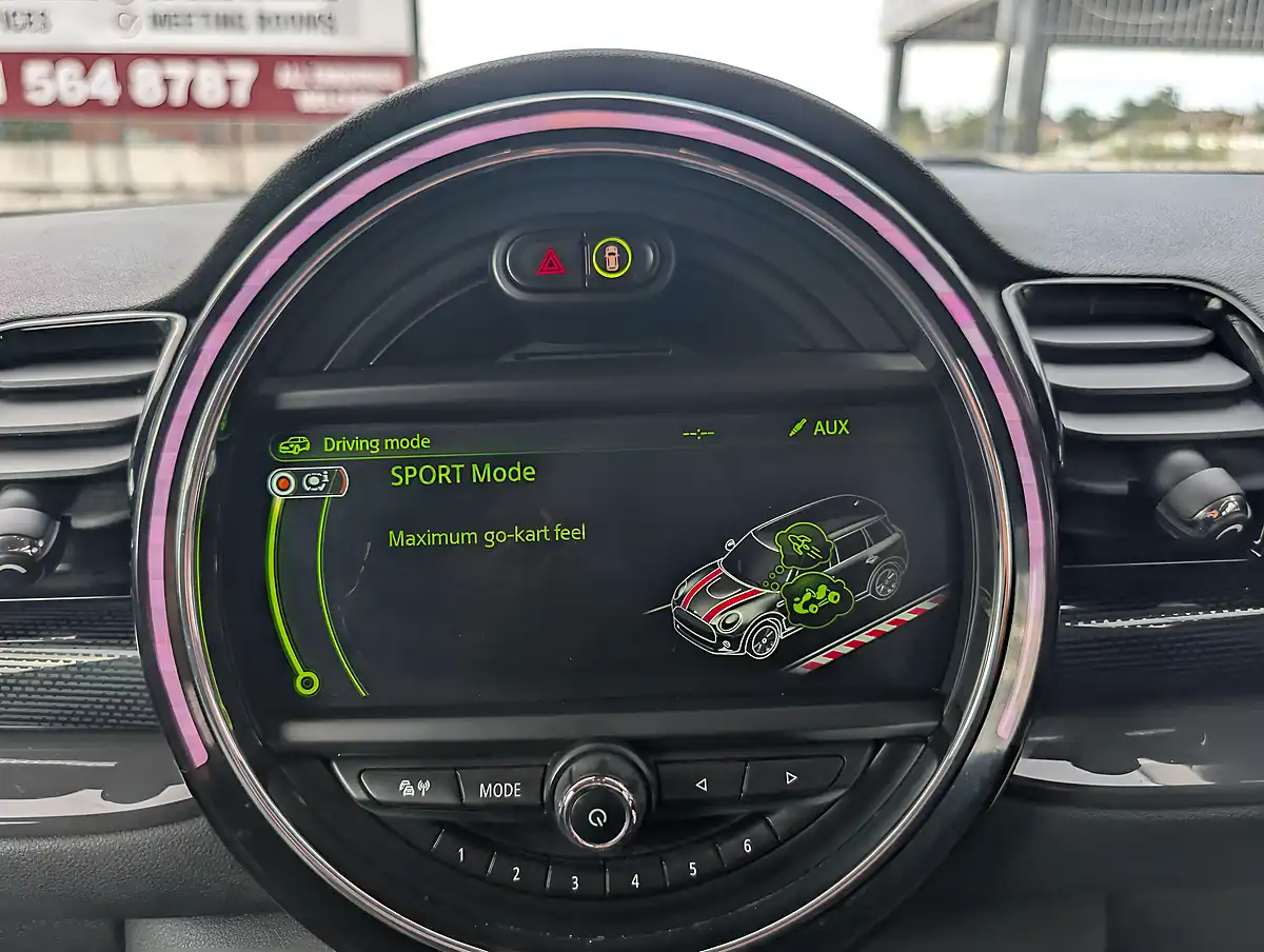Used 2016 MINI Clubman Cooper Thunder Grey - Interior and Exterior details 11
