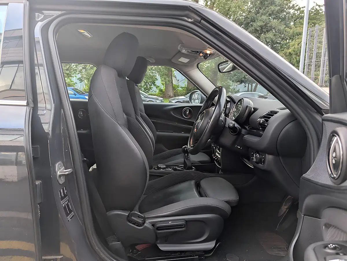 Used 2016 MINI Clubman Cooper Thunder Grey - Interior and Exterior details 14