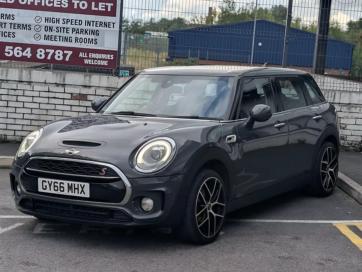 Used 2016 MINI Clubman Cooper Thunder Grey - Interior and Exterior details 3