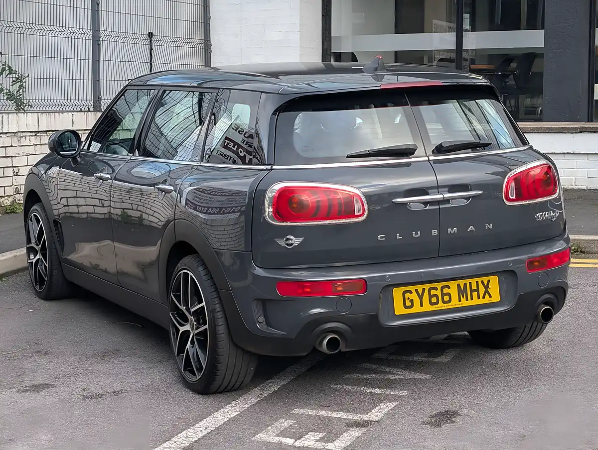 Used 2016 MINI Clubman Cooper Thunder Grey - Interior and Exterior details 4