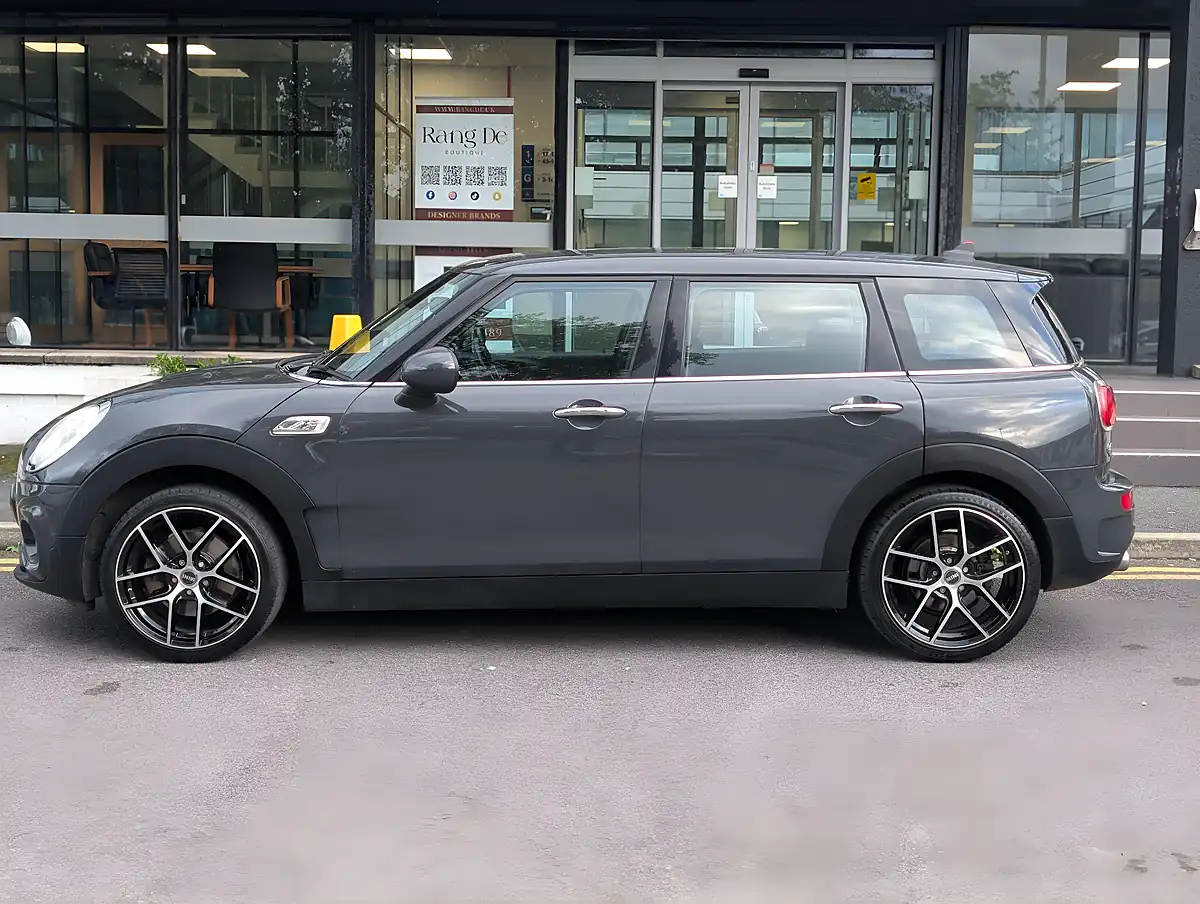 Used 2016 MINI Clubman Cooper Thunder Grey - Interior and Exterior details 6