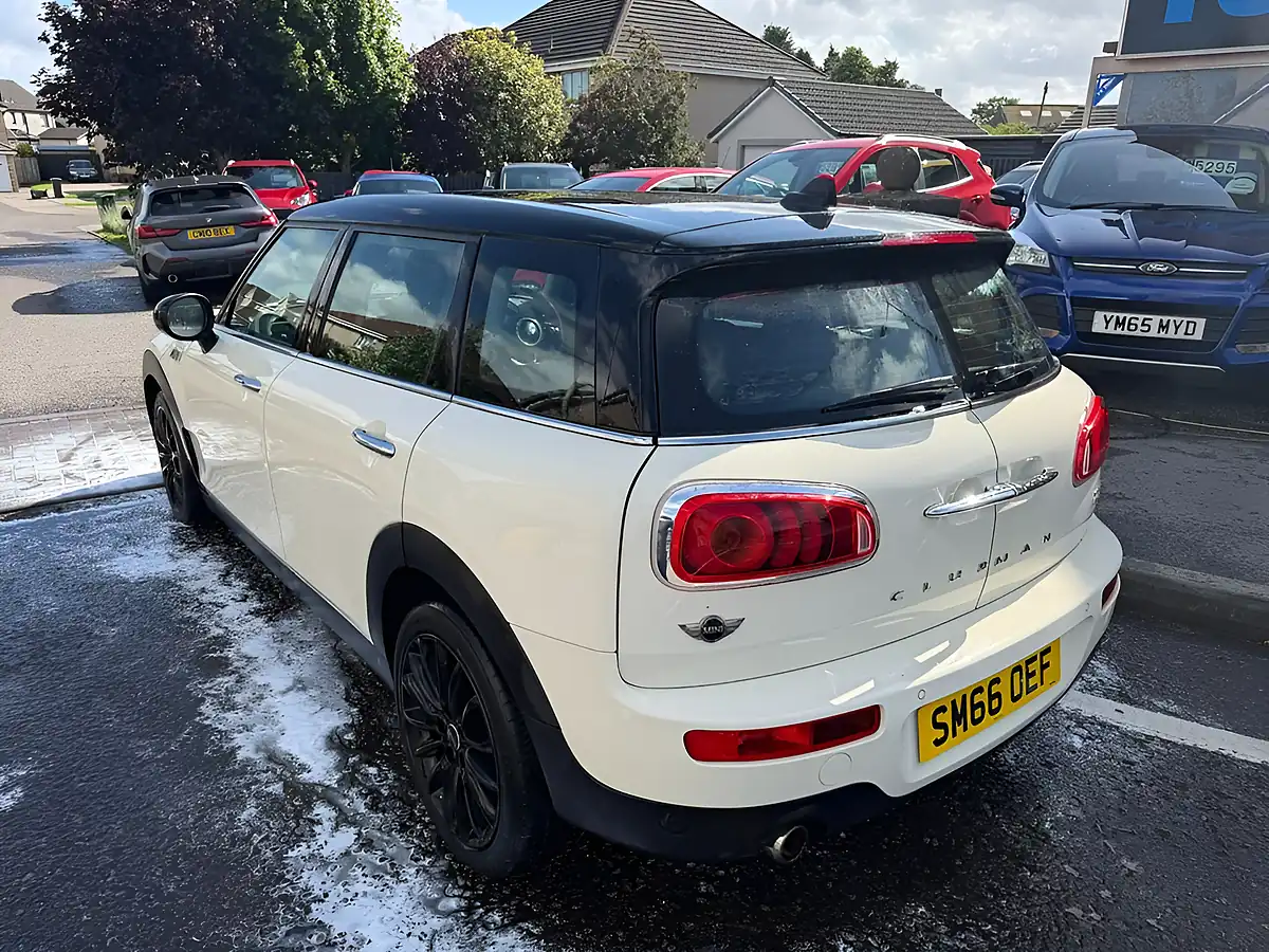 Used 2016 MINI Clubman Cooper White - Interior and Exterior details 3