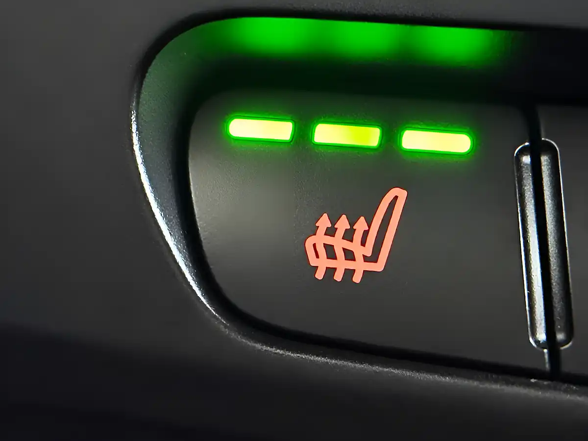 Used 2016 MINI Clubman Cooper White - Interior and Exterior details 16