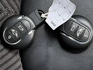Used 2016 MINI Clubman Cooper White - Interior and Exterior details 19