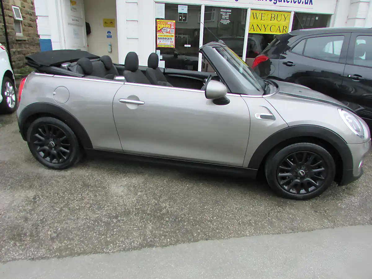 Used 2016 MINI Convertible Cooper Silver - Interior and Exterior details 2