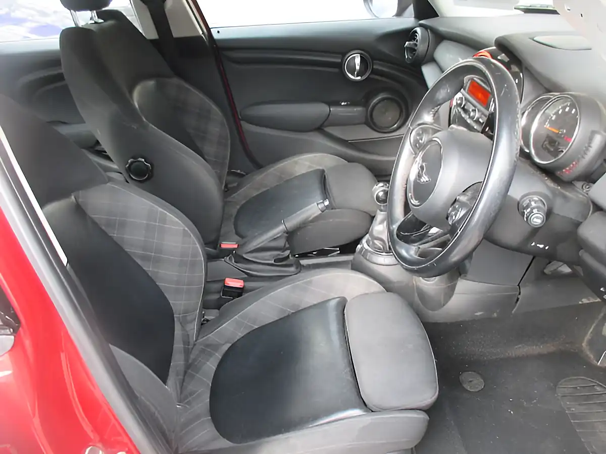 Used 2016 MINI Cooper Red - Interior and Exterior details 7