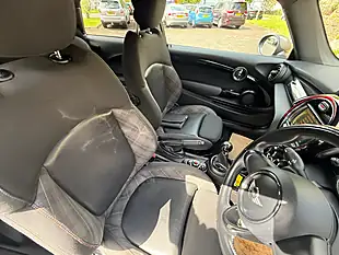Used 2016 MINI Cooper Seven Green - Interior and Exterior details 16
