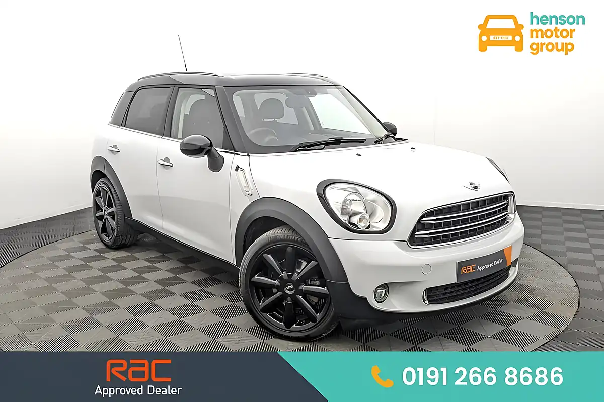Used 2016 MINI Countryman Business Edition White - Front View