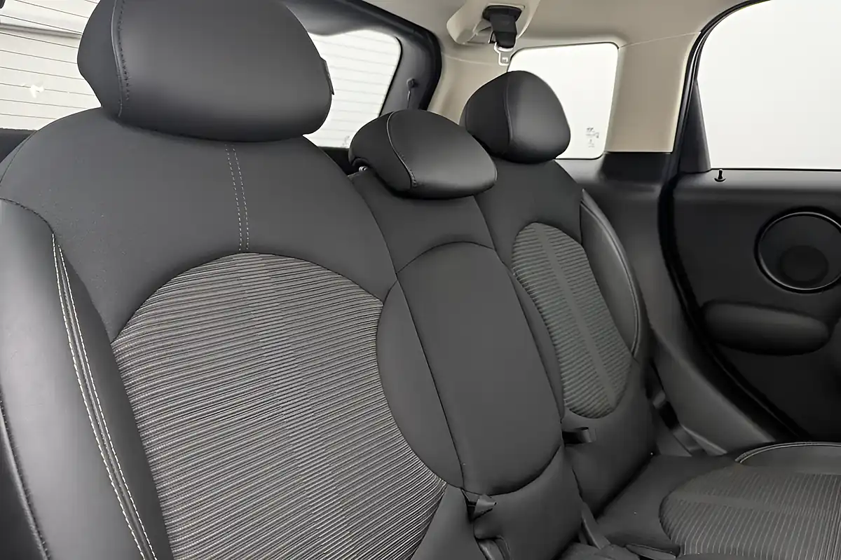 Used 2016 MINI Countryman Business Edition White - Interior and Exterior details 18