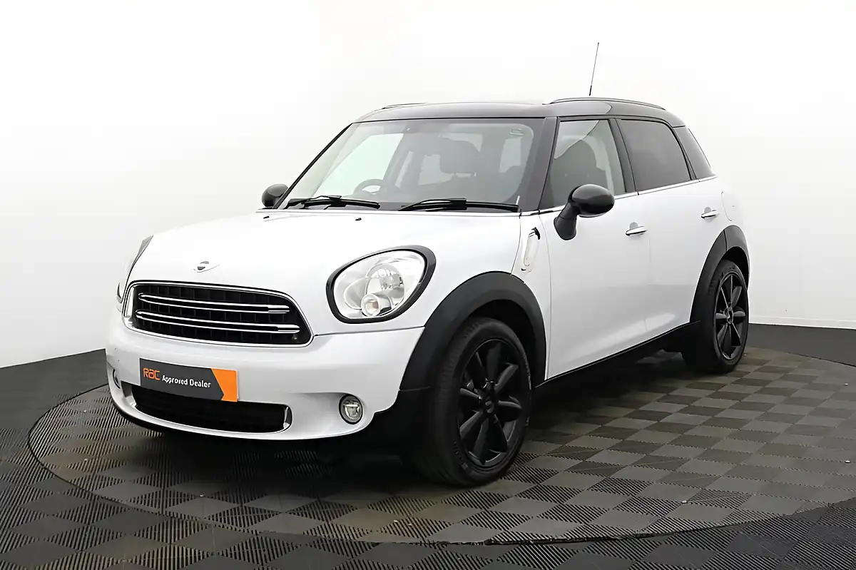 Used 2016 MINI Countryman Business Edition White - Interior and Exterior details 8