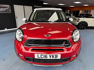 Used 2016 MINI Countryman Cooper ALL4 Red - Interior and Exterior details 3
