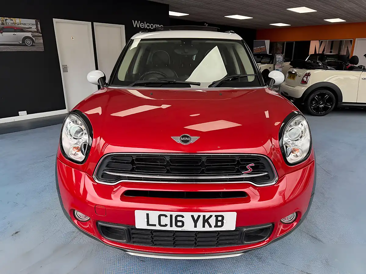 Used 2016 MINI Countryman Cooper ALL4 Red - Interior and Exterior details 3