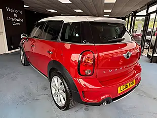Used 2016 MINI Countryman Cooper ALL4 Red - Interior and Exterior details 6