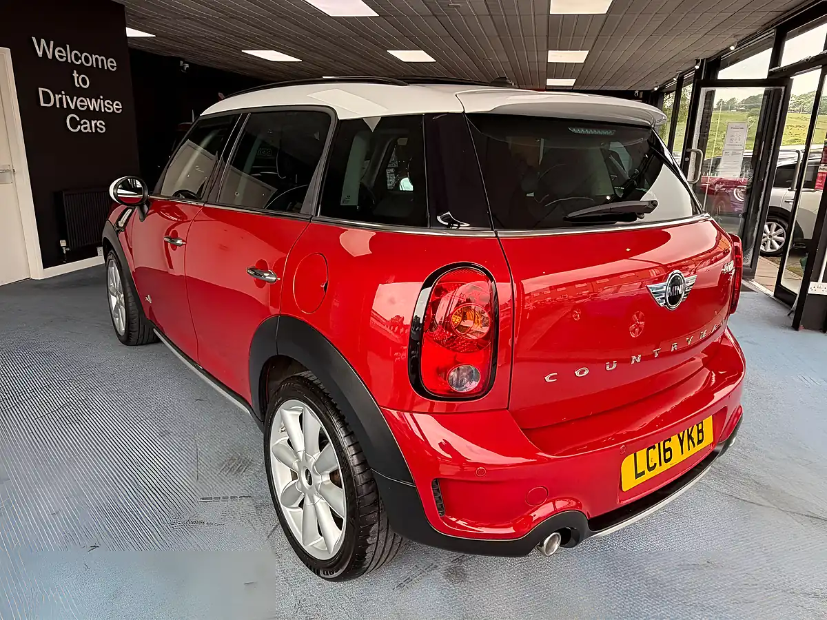 Used 2016 MINI Countryman Cooper ALL4 Red - Interior and Exterior details 6