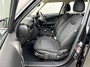 Used 2016 MINI Countryman Cooper Black - Interior and Exterior details 14