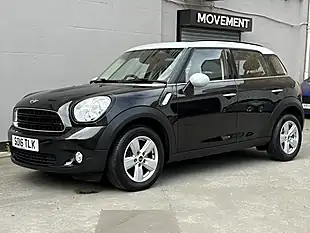 Used 2016 MINI Countryman Cooper Black - Interior and Exterior details 2