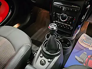 Used 2016 MINI Countryman Cooper Black - Interior and Exterior details 14