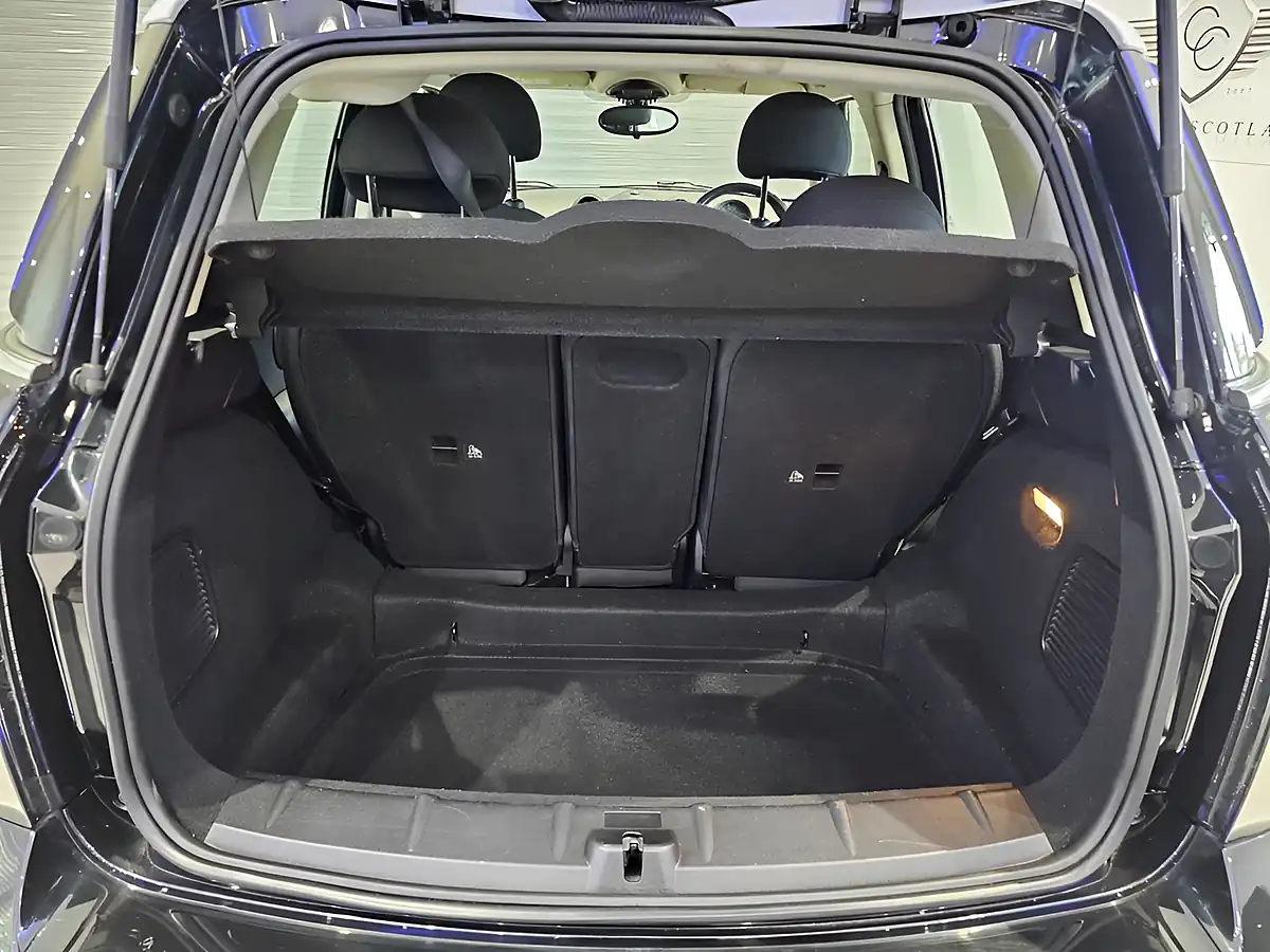 Used 2016 MINI Countryman Cooper Black - Interior and Exterior details 19